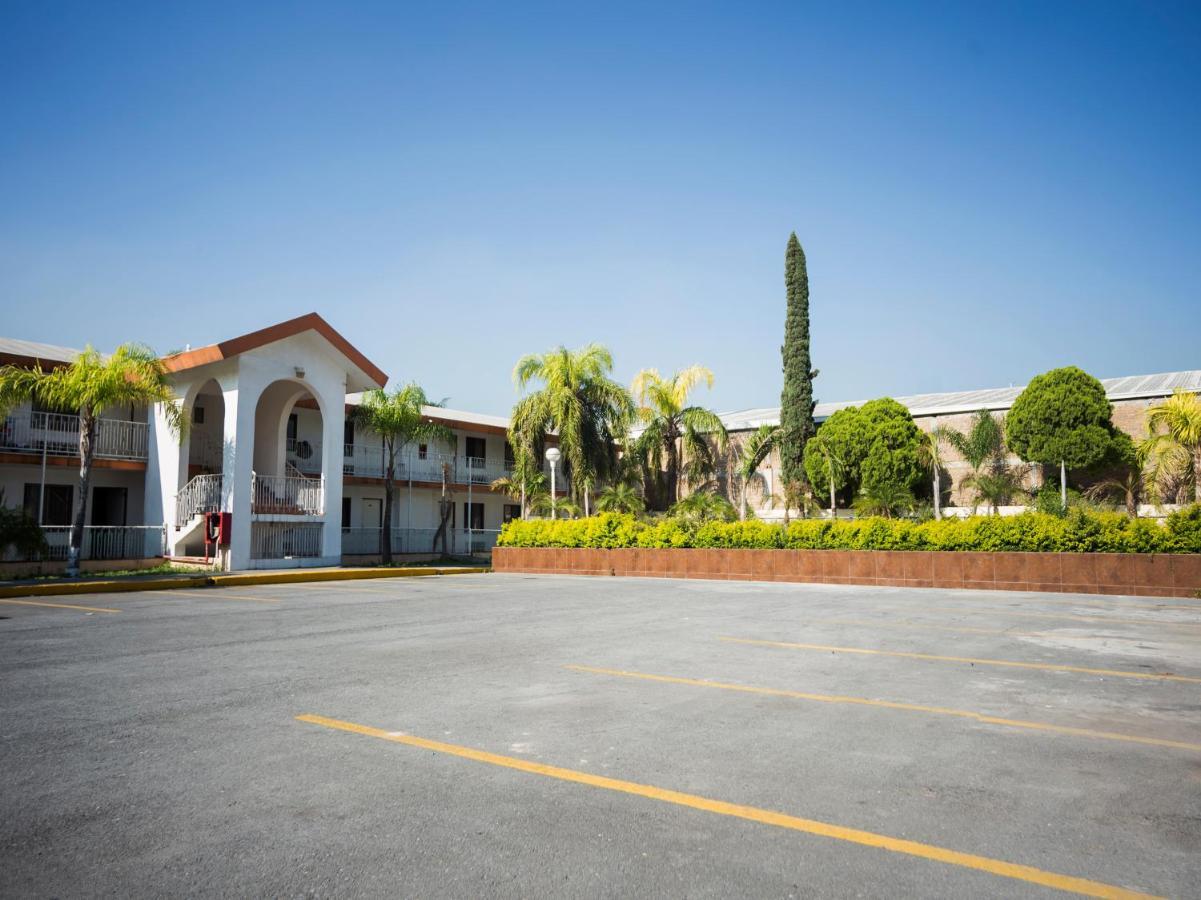 Capital O 88 Inn San Nicolás de los Garzas Εξωτερικό φωτογραφία